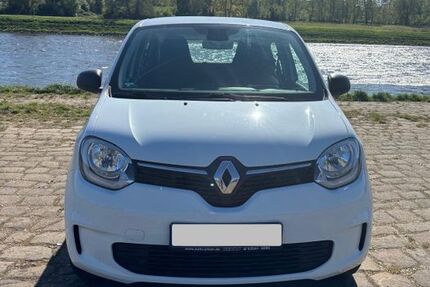 Renault Twingo 41.868 km 8.695 &euro; Dresden 01099