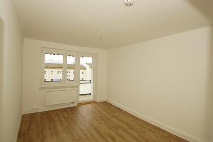 Wohnung Dippoldiswalde - 3 Zimmer, 59 m&sup2;, 334&euro; | Angebot:26130446