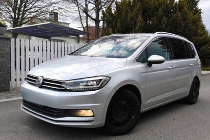VW Touran 208.500 km 13.490 &euro; Dresden 01237