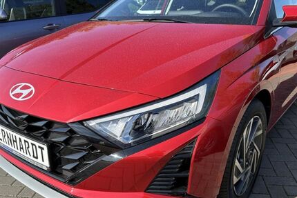 Hyundai i20 1.500 km 16.990 &euro; Dresden 01156