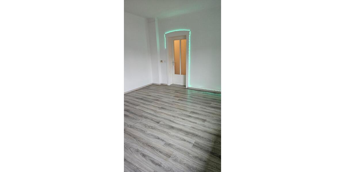 Etagenwohnung Großröhrsdorf - 3 Zimmer, 68 m&sup2;, 500&euro; | Angebot:26226457