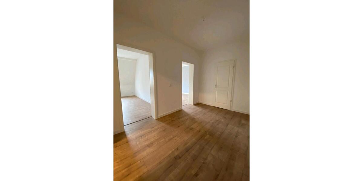 Dachgeschoßwohnung Dresden Cotta - 3 Zimmer, 74 m&sup2;, 1.030&euro; | Angebot:25790611