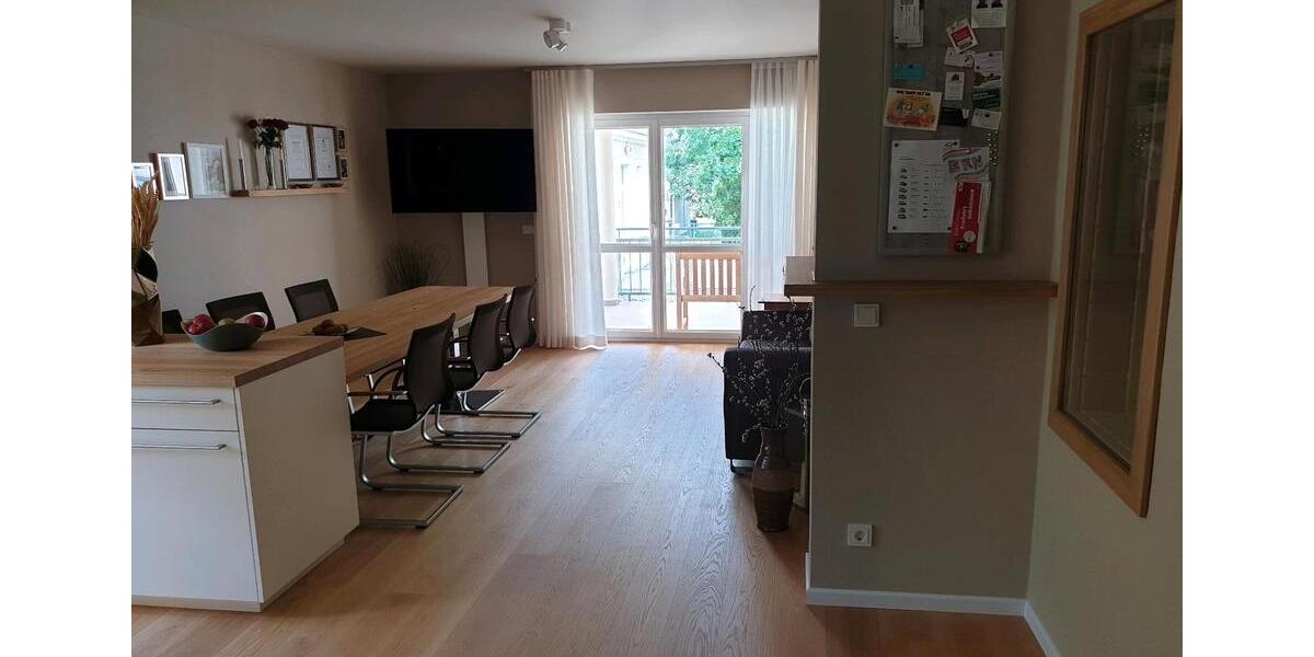 Etagenwohnung Dresden Prohlis - 5 Zimmer, 144 m&sup2;, 650.000&euro; | Angebot:25237621