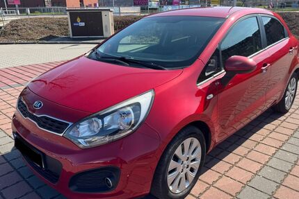 Kia Rio 105.500 km 5.500 &euro; Heidenau 01809