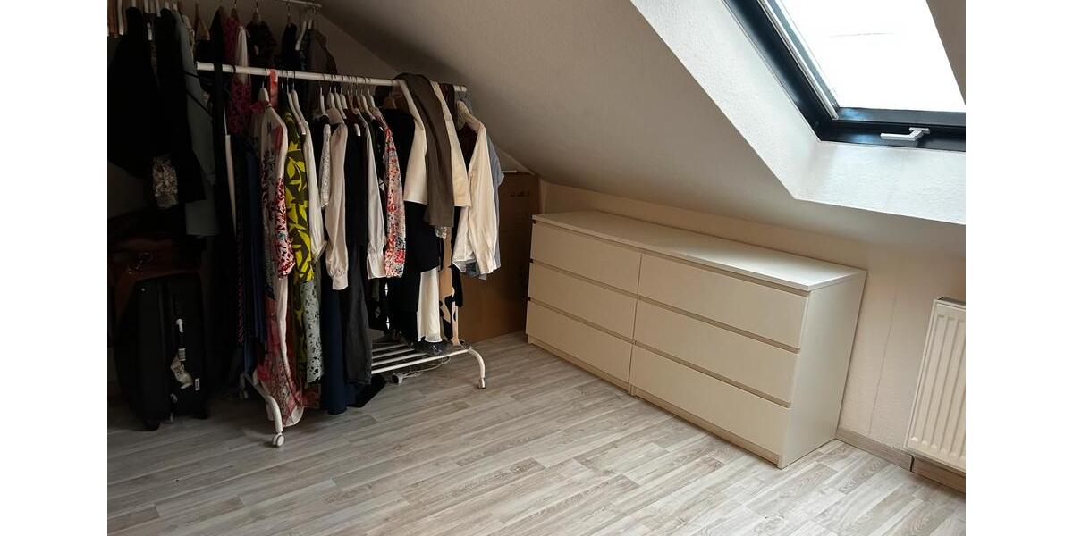 Dachgeschoßwohnung Dresden Neustadt - 3 Zimmer, 92 m&sup2;, 445&euro; | Angebot:25831501