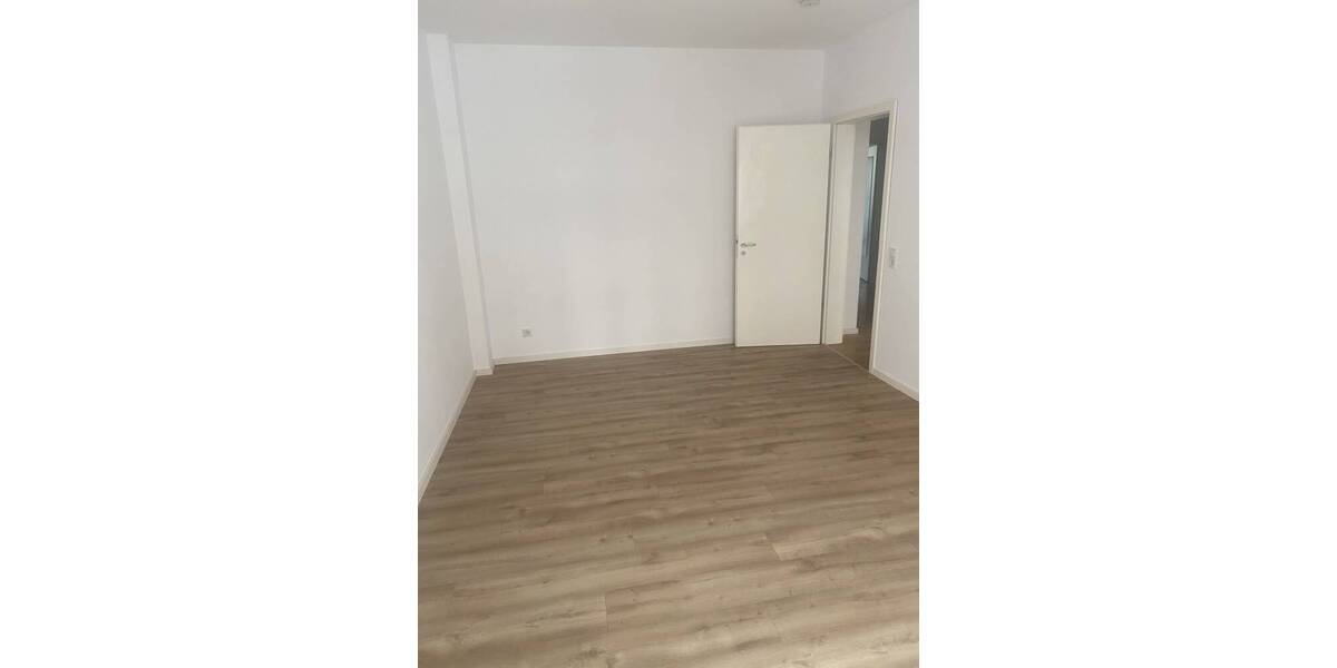 Etagenwohnung Dresden Leipziger Vorstadt - 3 Zimmer, 80 m&sup2;, 760&euro; | Angebot:26657171