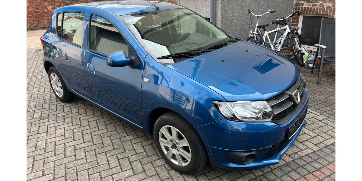 Dacia Sandero 76.000 km 5.999 &euro; Dresden 01139