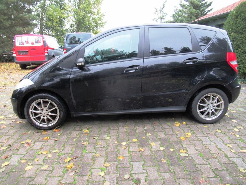 Mercedes-Benz A 160 320.000 km 2.280 € Gröbern bei Meissen 01689