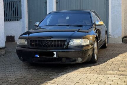 Audi S8
