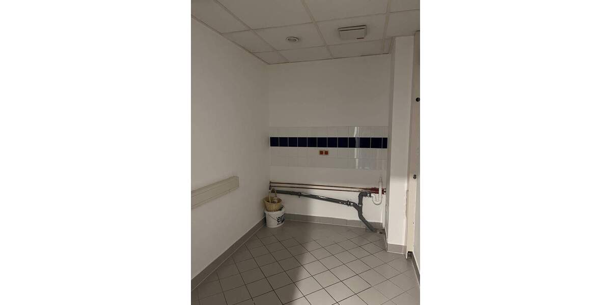 Großzügige helle Büroeinheit in attraktivem Bürokomplex nahe der Innenstadt! zimmer