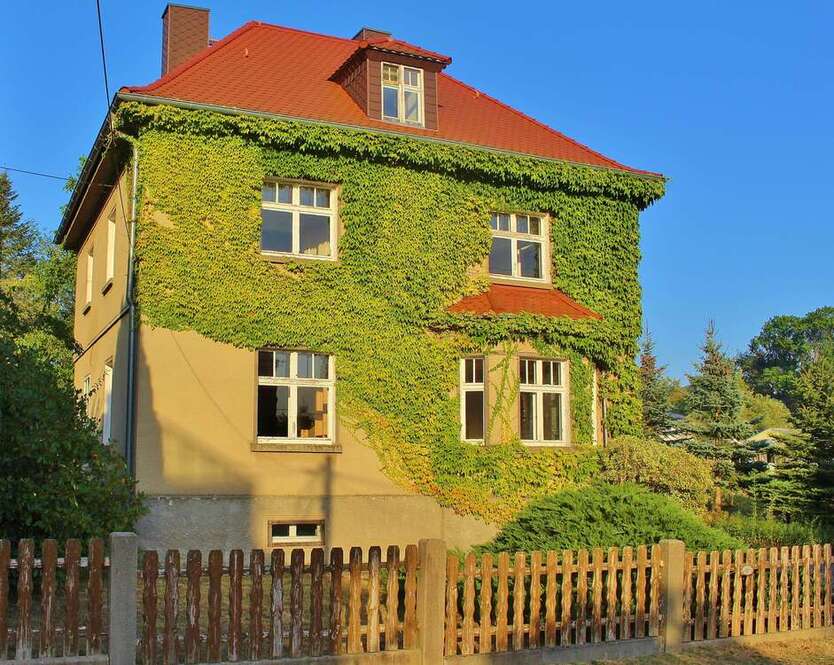 Haus zum Kaufen in Großröhrsdorf 170.000 € 125 m²