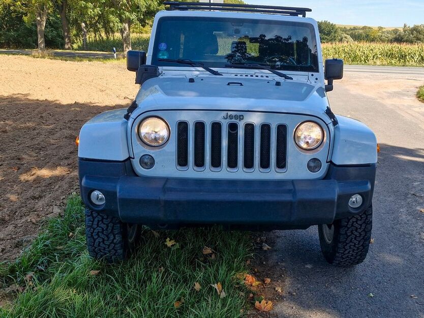 Jeep Wrangler 97.000 km 28.000 € Dresden 01309
