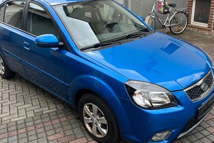 Kia Rio 147.000 km 3.490 &euro; Dresden 01139