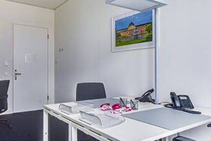 Großzügiges Eckbüro in Wiesbaden - All-in-Miete