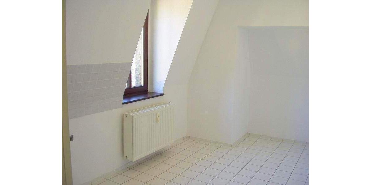 Ab Januar 2026: Stilvolle 3-Zimmer-Wohnung mit Parkettboden, sep. Küche & Badewanne * am Wasaplatz * 3 zimmer