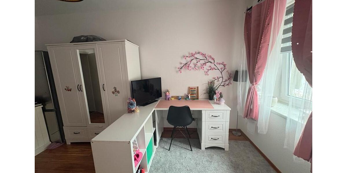 Erdgeschoßwohnung Heidenau - 5 Zimmer, 125 m&sup2;, 1.307&euro; | Angebot:26688576