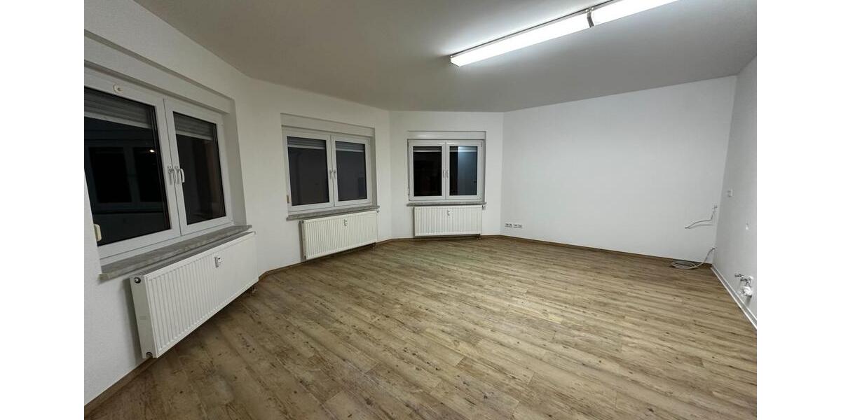 Dachgeschoßwohnung Dippoldiswalde - 3 Zimmer, 105 m&sup2;, 937&euro; | Angebot:25639182