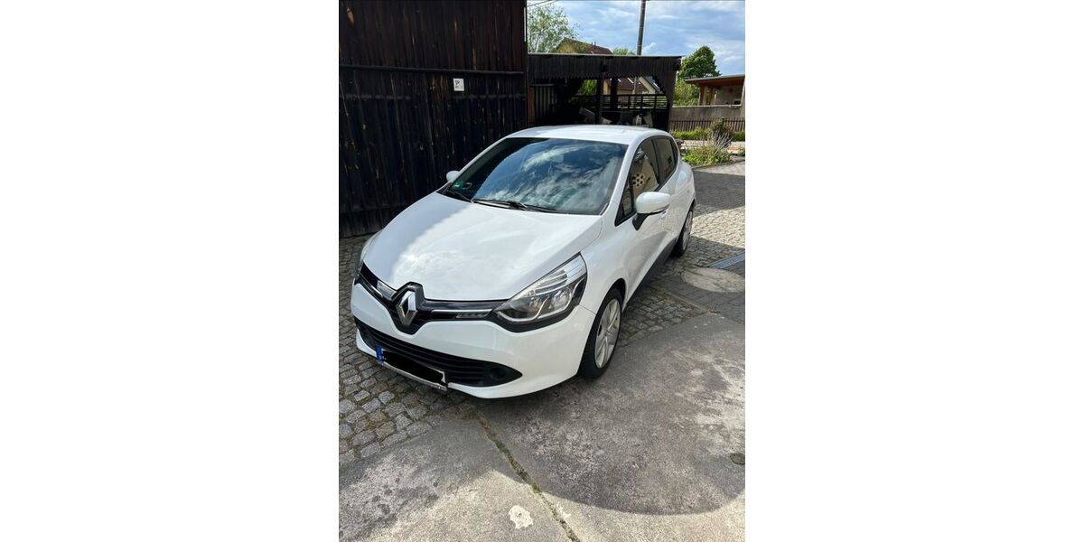 Renault Clio 123.075 km 5.200 &euro; Laußnitz 01936