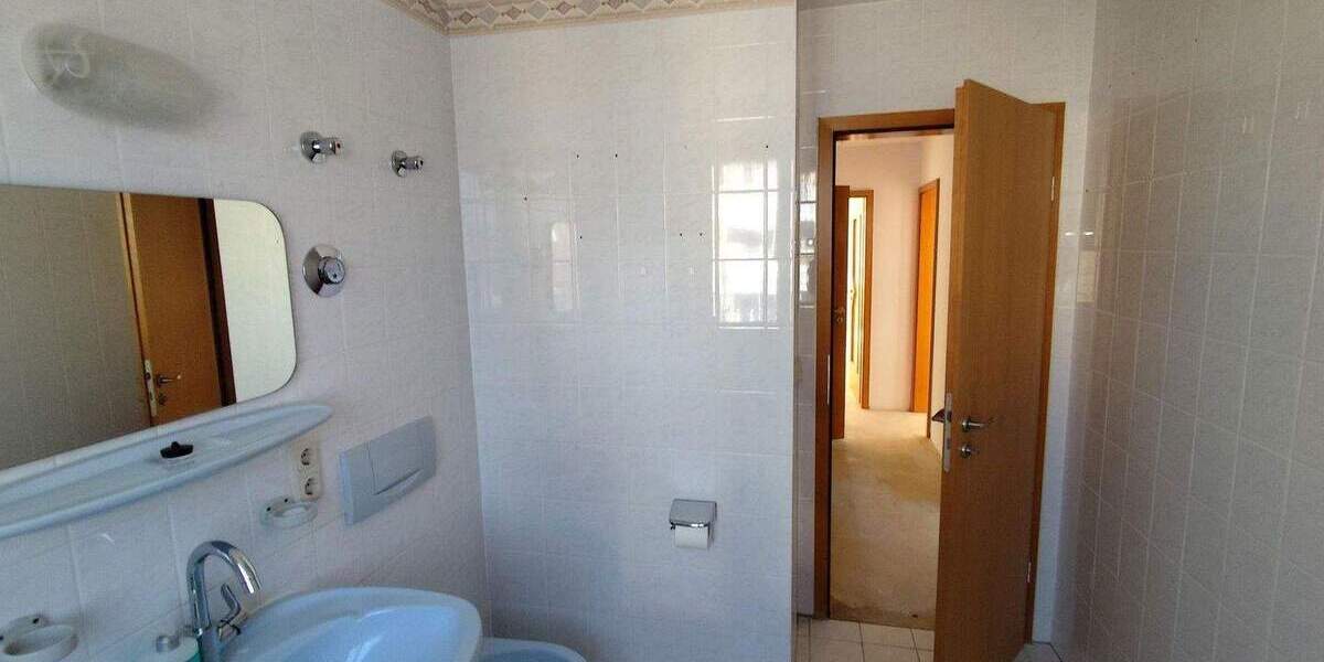 Etagenwohnung Dresden - Weißig Weißig - 3 Zimmer, 76 m&sup2;, 178.000&euro; | Angebot:25302971