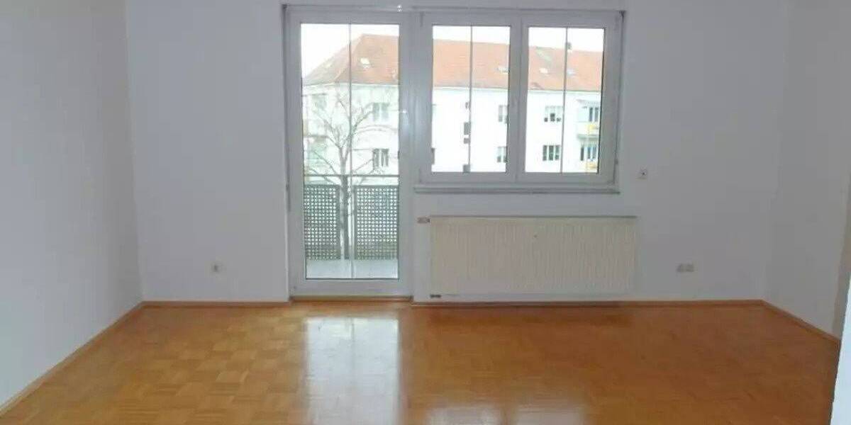 Etagenwohnung Dresden Leubnitz-Neuostra - 3 Zimmer, 67 m&sup2;, 170.000&euro; | Angebot:26080338