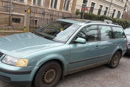VW Passat Variant 348.000 km 1.490 &euro; Dresden 01139