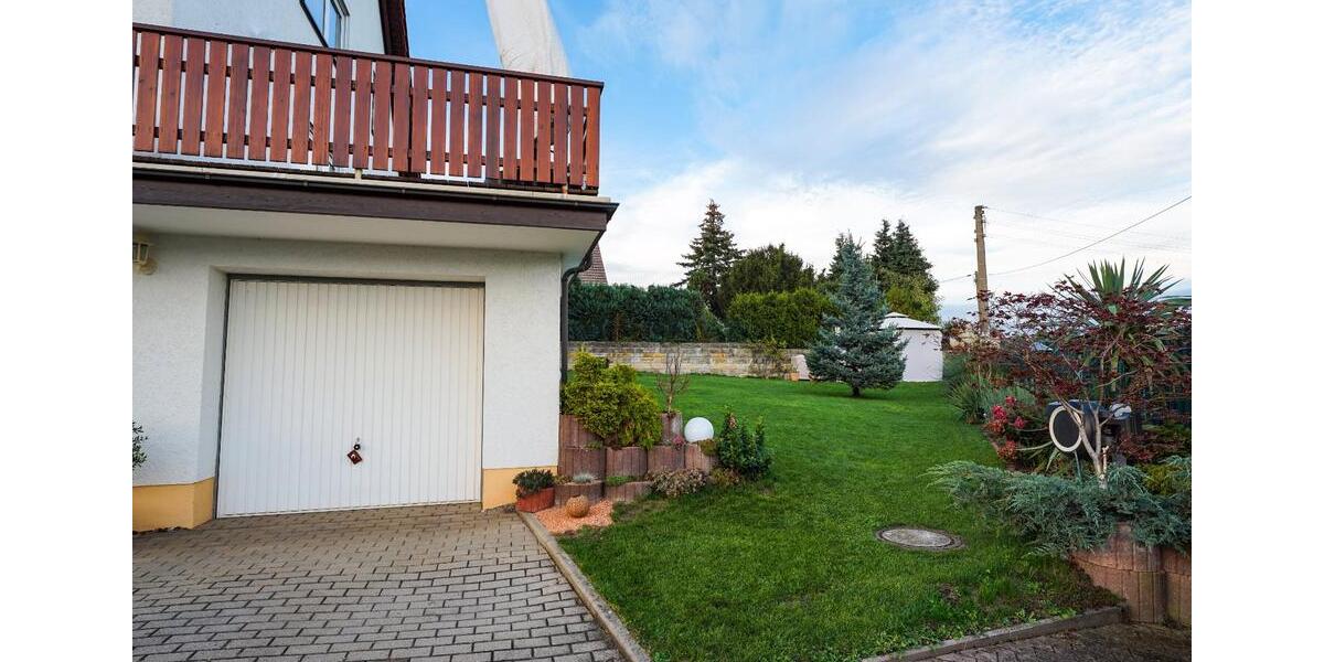 Doppelhaushälfte Heidenau - 4.5 Zimmer, 130 m&sup2;, 1.300&euro; | Angebot:26251020