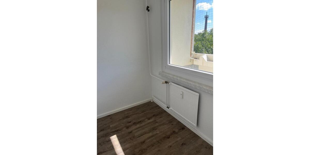 WG-Tip in Strehlen: 4-Zimmer-Wohnung mit Balkon im 5. OG - Etagenwohnung Dresden Strehlen | Angebot:27462588