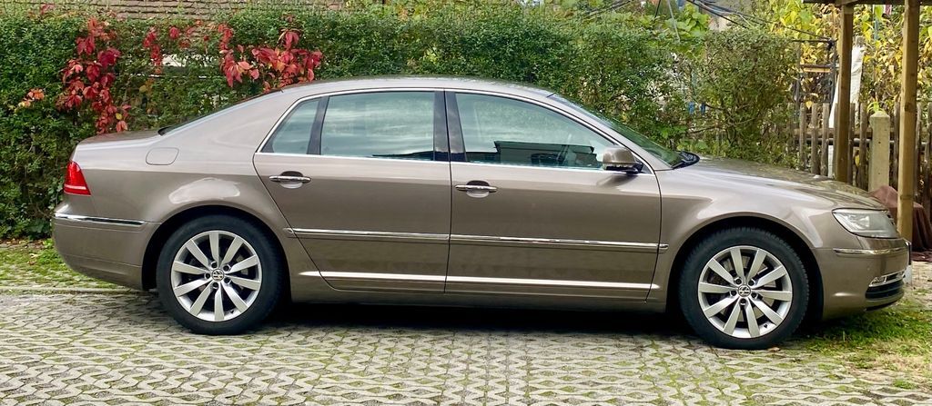 VW Phaeton 193.643 km 11.500 € Dresden 01237