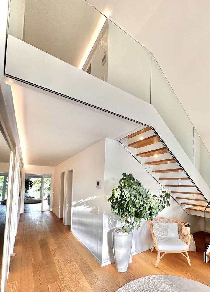 Haus zum Kaufen in Moritzburg 0 € 252 m²