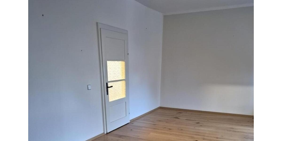 Etagenwohnung Dresden Loschwitz - 2 Zimmer, 68 m&sup2;, 750&euro; | Angebot:24337729