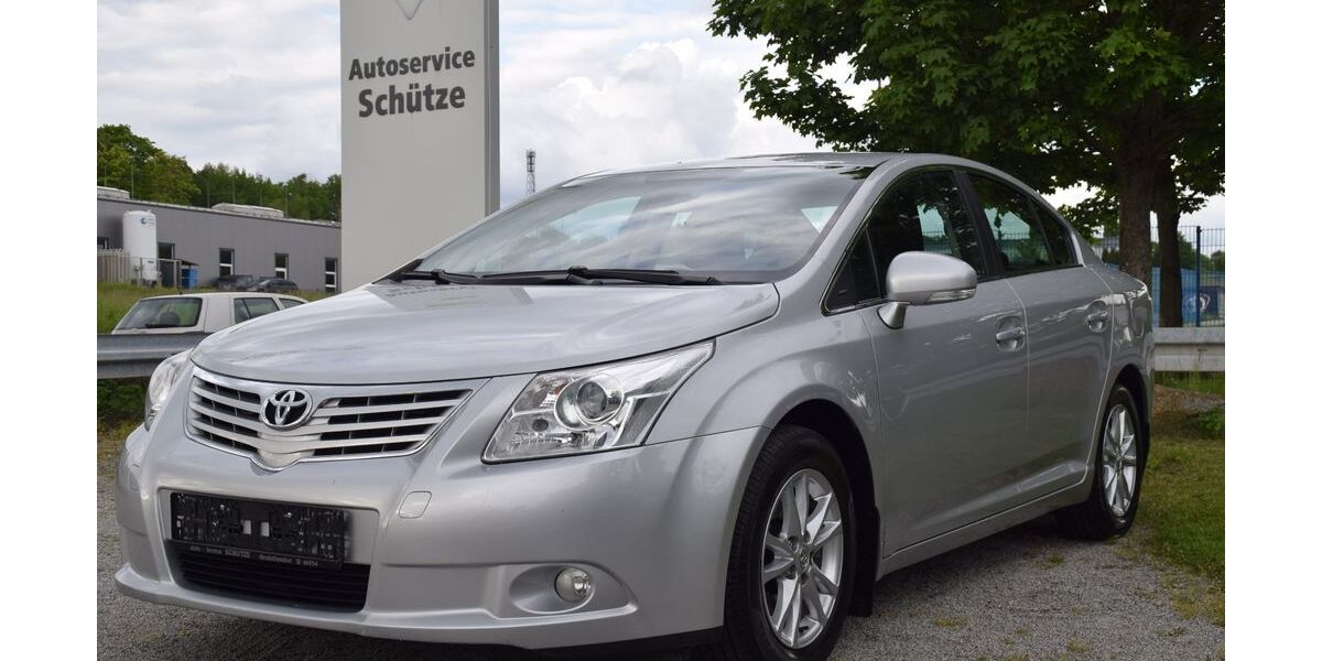 Toyota Avensis 152.300 km 6.990 &euro; Großröhrsdorf 01900