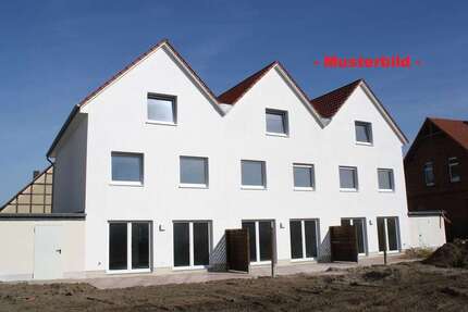Haus zum Mieten in Peine 1.200 € 153.93 m²