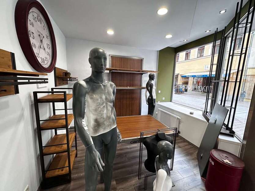 Einzelhandel in Pirna 1.276 € 55 m²