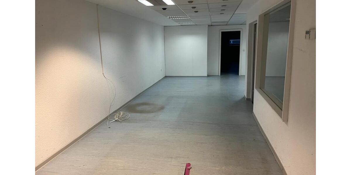 Gewerbeobjekt Dresden Klotzsche - 800&euro; | Angebot:24605921