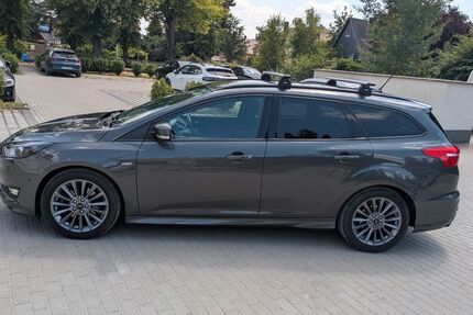 Ford Focus 128.000 km 9.750 &euro; Radebeul 01445