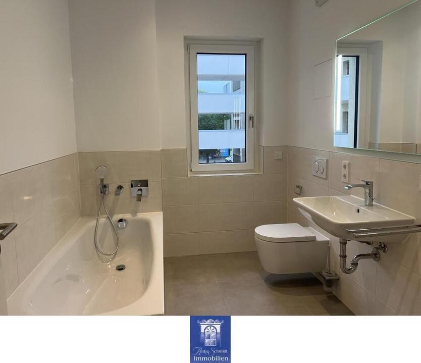 Wohlfühlwohnung an der Elbe, hochwertig und modern im Erstbezug! Großer Balkon! zimmer