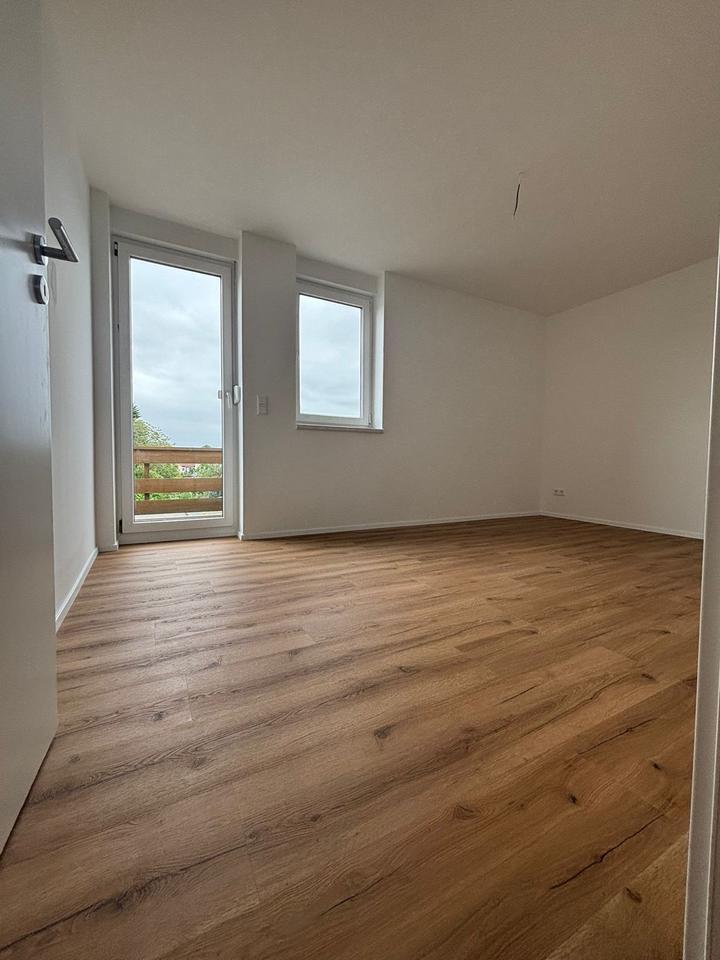 Frisch sanierte 4-Raum Wohnung mit 2 Bädern