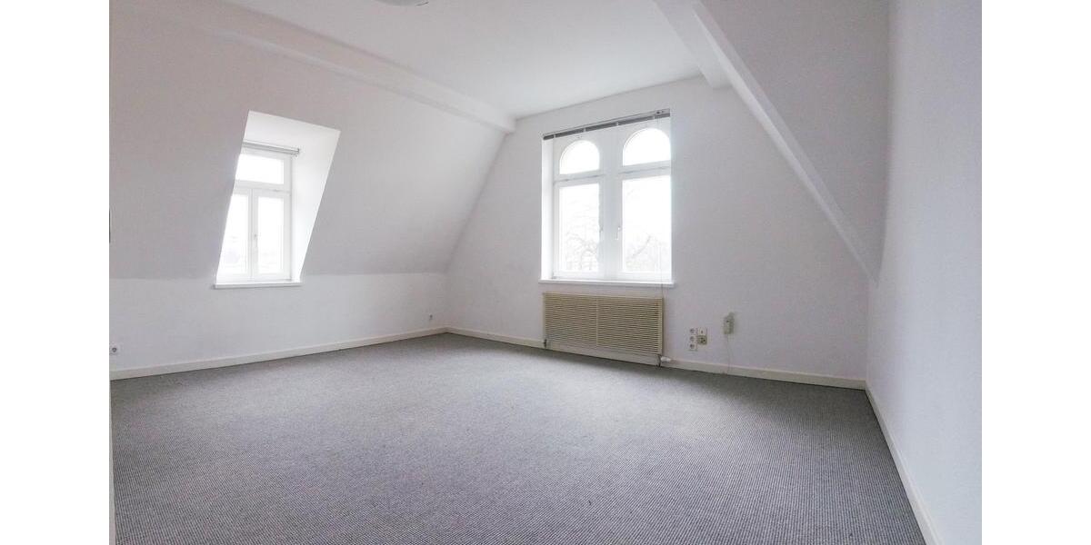Dachgeschoßwohnung Dresden Cotta - 1 Zimmer, 18 m&sup2;, 400&euro; | Angebot:25882704
