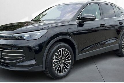 VW Tiguan 8.951 km 51.450 &euro; Dresden 01067