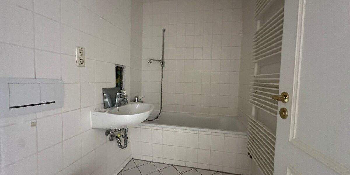 Etagenwohnung Dresden Radeberger Vorstadt - 2 Zimmer, 50 m&sup2;, 197.500&euro; | Angebot:23969492