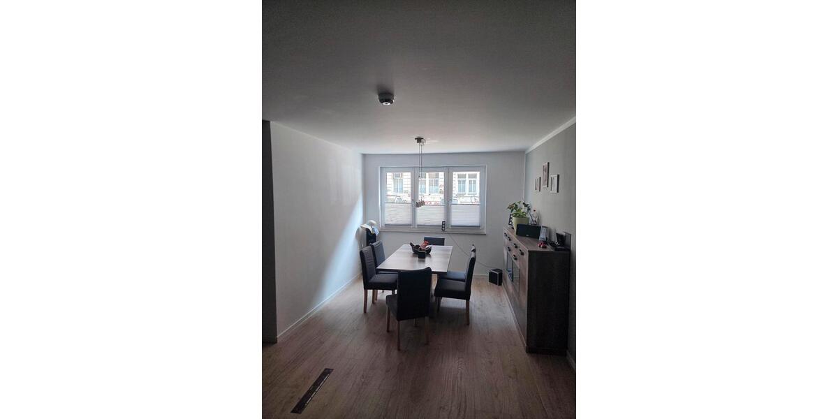 Erdgeschoßwohnung Dresden Neustadt - 2 Zimmer, 65 m&sup2;, 917&euro; | Angebot:25457758