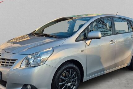 Toyota Verso 121.760 km 8.490 &euro; Pirna 01796