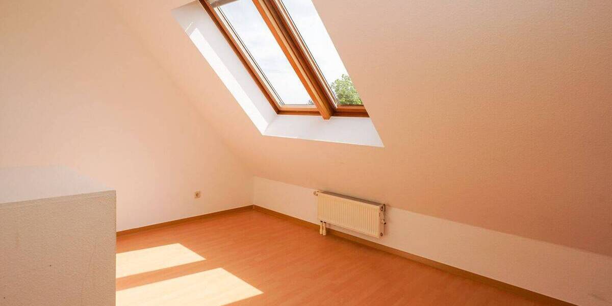 Etagenwohnung Dresden Weixdorf - 3 Zimmer, 76 m&sup2;, 225.000&euro; | Angebot:26806651