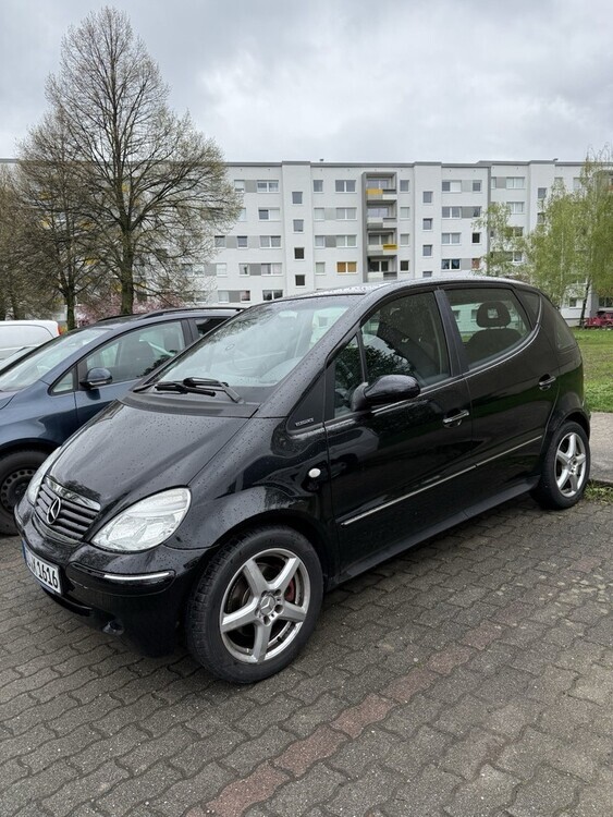 Mercedes-Benz A 190 16.000 km 1.600 € Dresden 01067