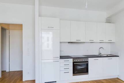 Moderne + großzügige 1-Zimmer-Wohnung mit Balkon zum Innenhof | barrierearmes Apartment | MaryAnn