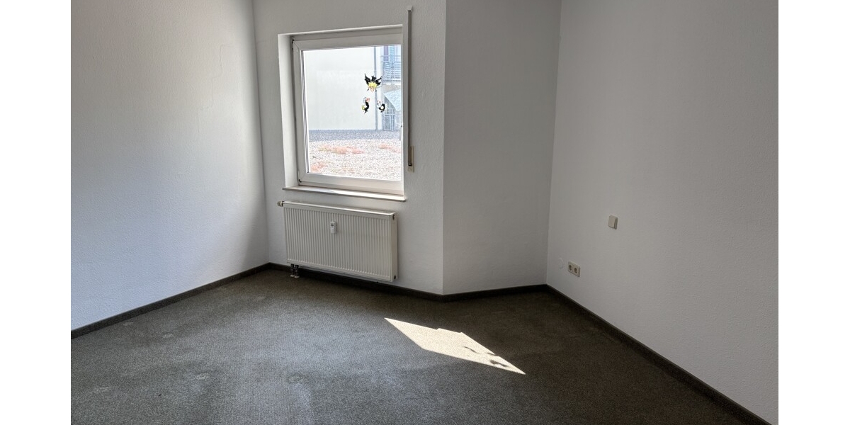 Zentrale Lage mit Potenzial: 2-Zimmer-Eigentumswohnung in Coswig – Ideal für Paare & Kapitalanleger! - Etagenwohnung Coswig | Angebot:27307718