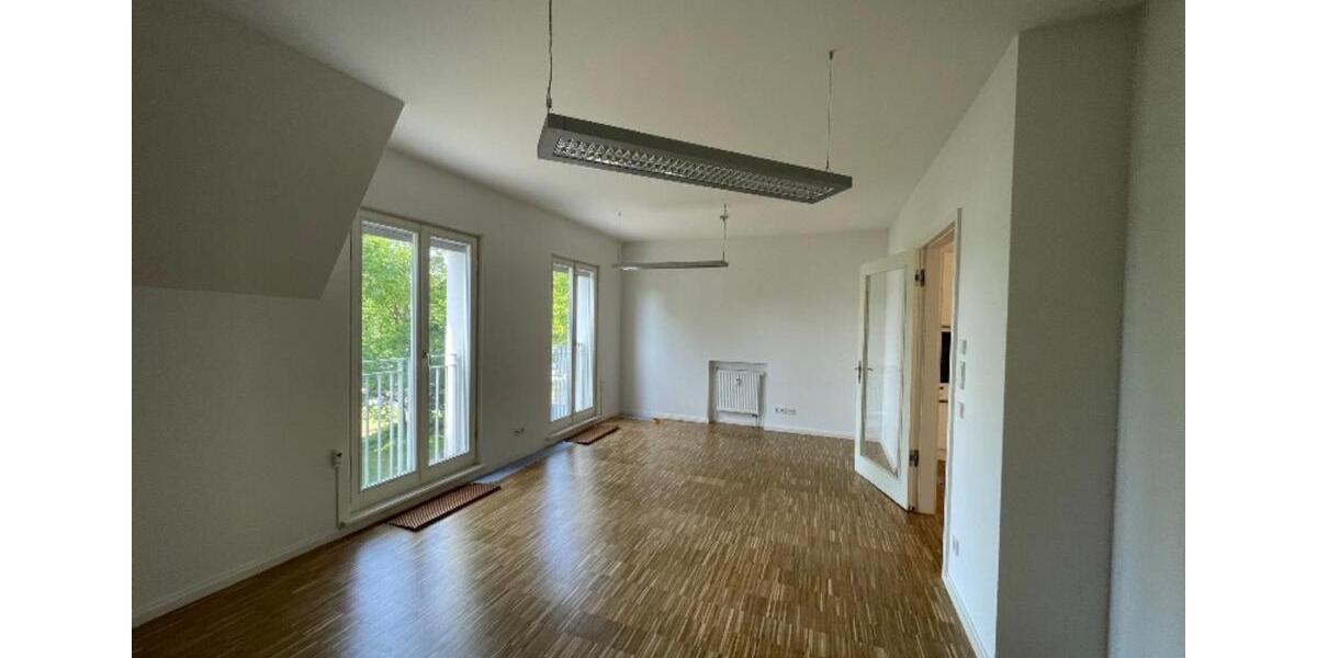 Gewerbeobjekt Dresden Klotzsche - 2.500&euro; | Angebot:25856753