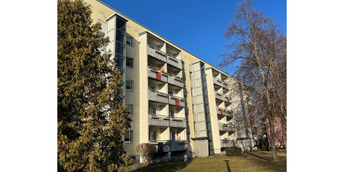 Etagenwohnung Dresden Prohlis - 4 Zimmer, 77 m&sup2;, 875&euro; | Angebot:25377474