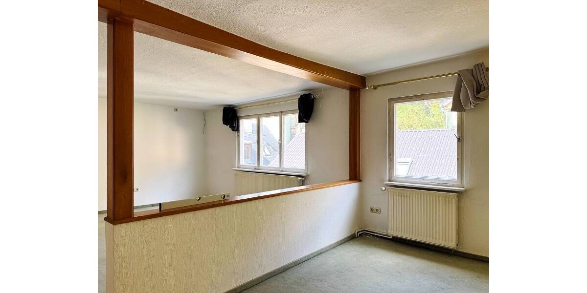 Einfamilienhaus Königstein - 4 Zimmer, 117 m&sup2;, 140.000&euro; | Angebot:26683270