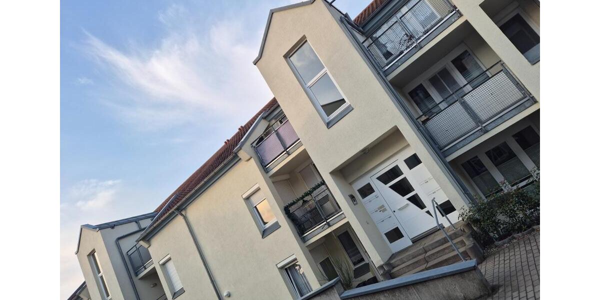 Dachgeschoßwohnung Weinböhla - 2 Zimmer, 53 m&sup2;, 129.000&euro; | Angebot:25543171